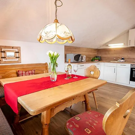 Apartmán Alphirt Ferienwohnungen *
