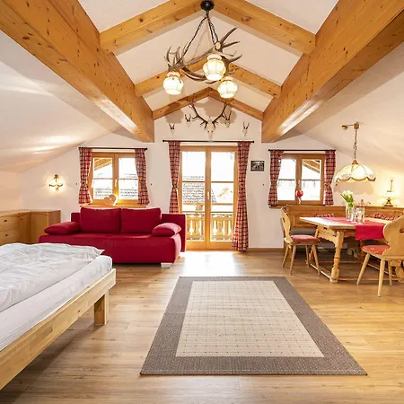 Alphirt Ferienwohnungen Apartmán